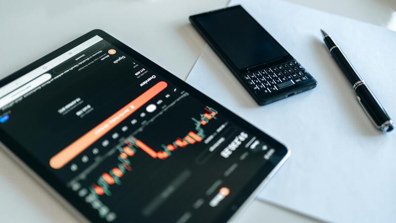 Online Trading Software: Tools And Features For Modern Traders